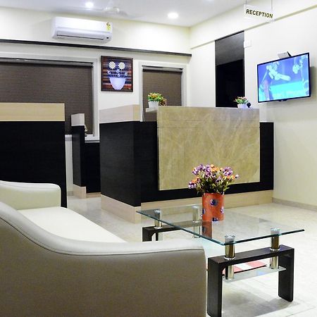 Hotel Ramkrishna Executive Barsi Екстер'єр фото